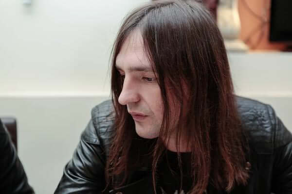 man with straight long hair