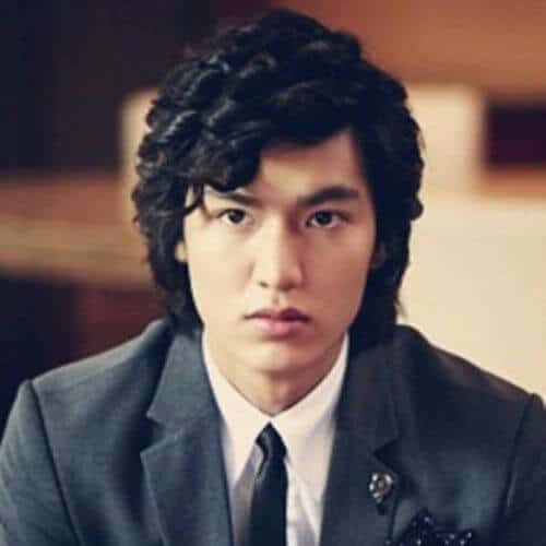 30 Best Korean Hairstyles for Men Cool in 2022 (With Pictures)