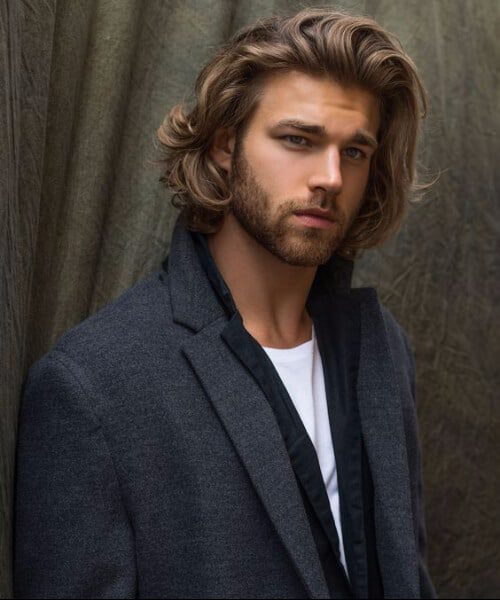 The Best Wavy Hairstyles for Men to Try in 2022 and Beyond