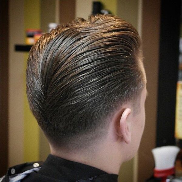 Short Duck Tail Greaser Hairstyles- a man had his Short Duck Tail with color